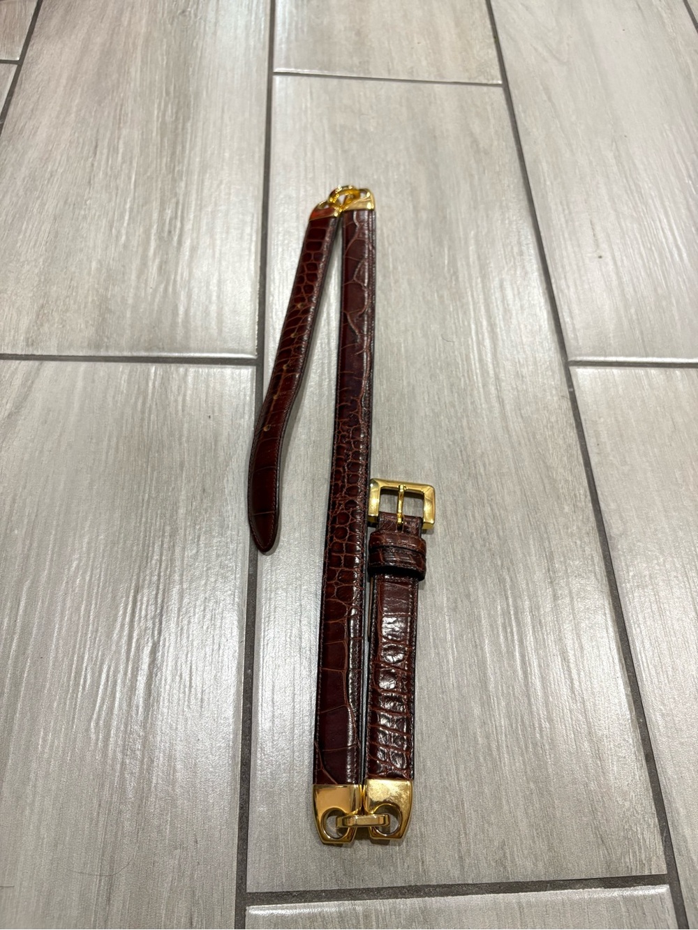Vintage Joan & David ladies Crocodile Embossed Calfskin Brown Belt